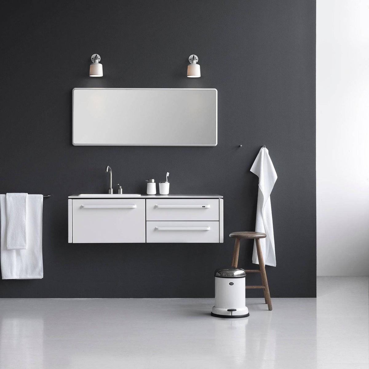 Vipp - VIPP982 - Bath Module - Medium - Skandium London