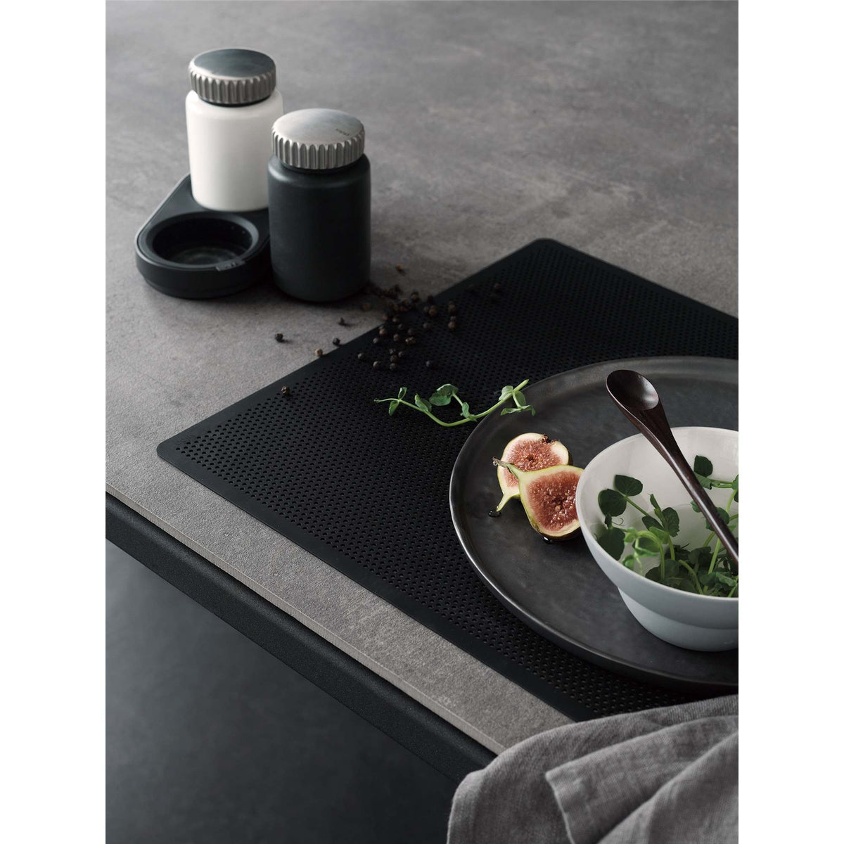 Vipp - VIPP263 - Salt & Pepper Set - Skandium London