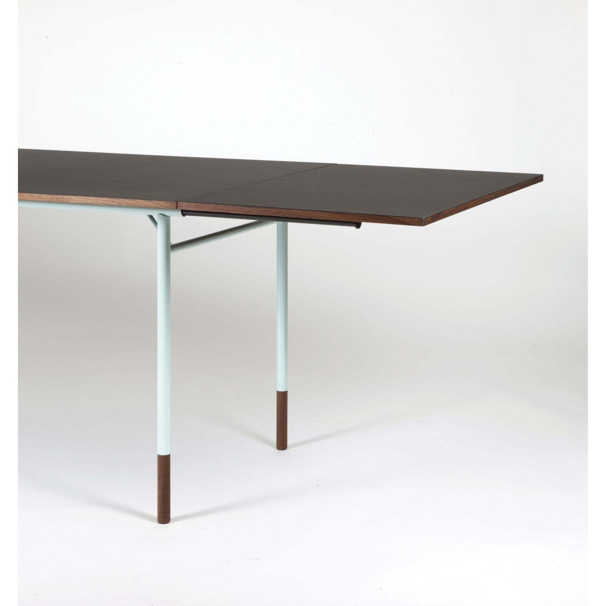 Nyhavn Dining Table With 2 Leaves | House of Finn Juhl | Skandium London