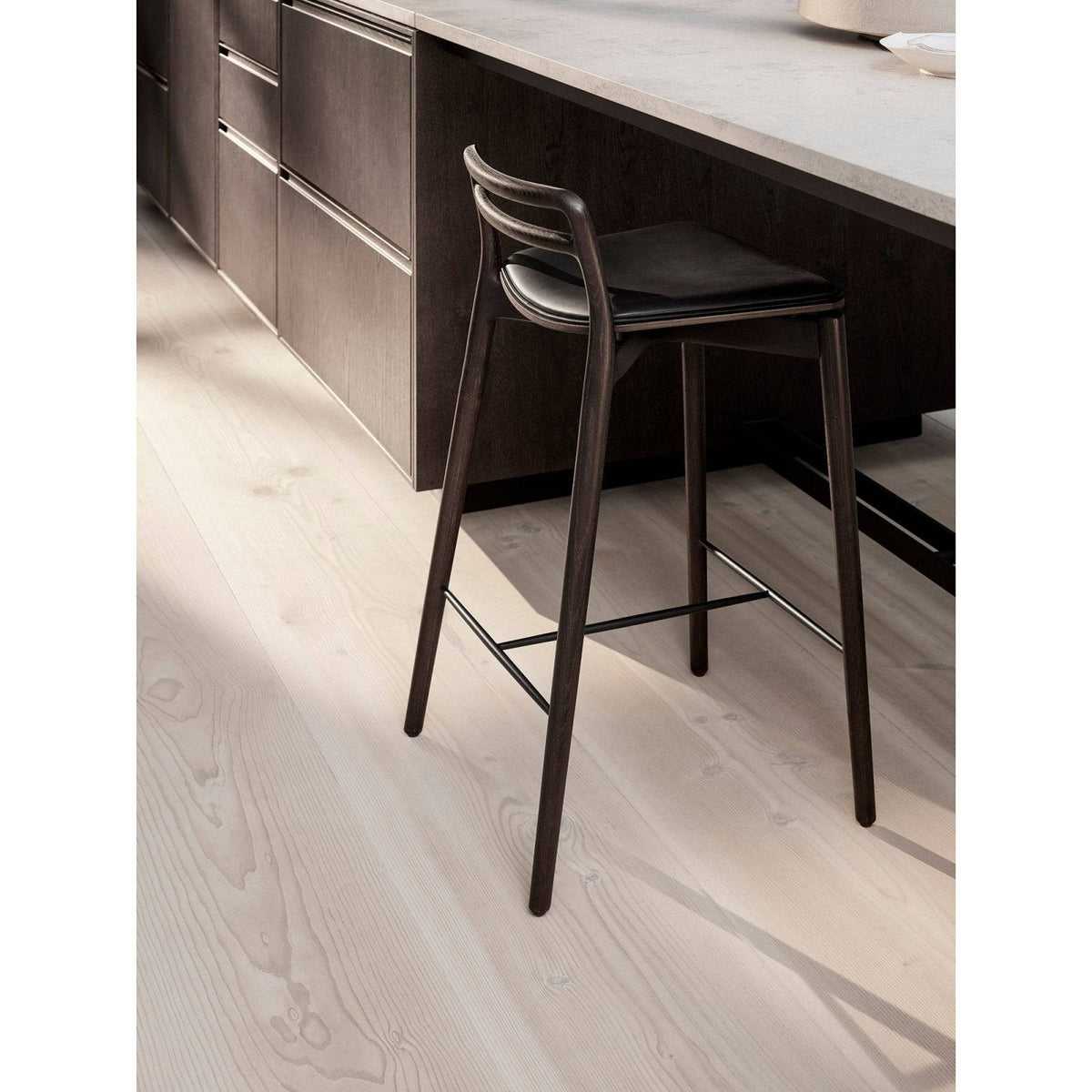 Vipp - VIPP484 - Cabin Counter Stool - Skandium London