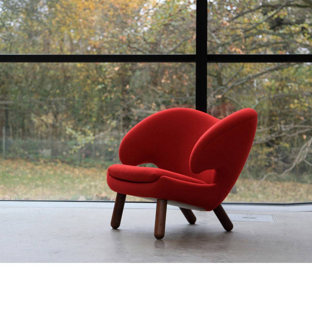 Pelican lounge chair | House of Finn Juhl | Skandium London