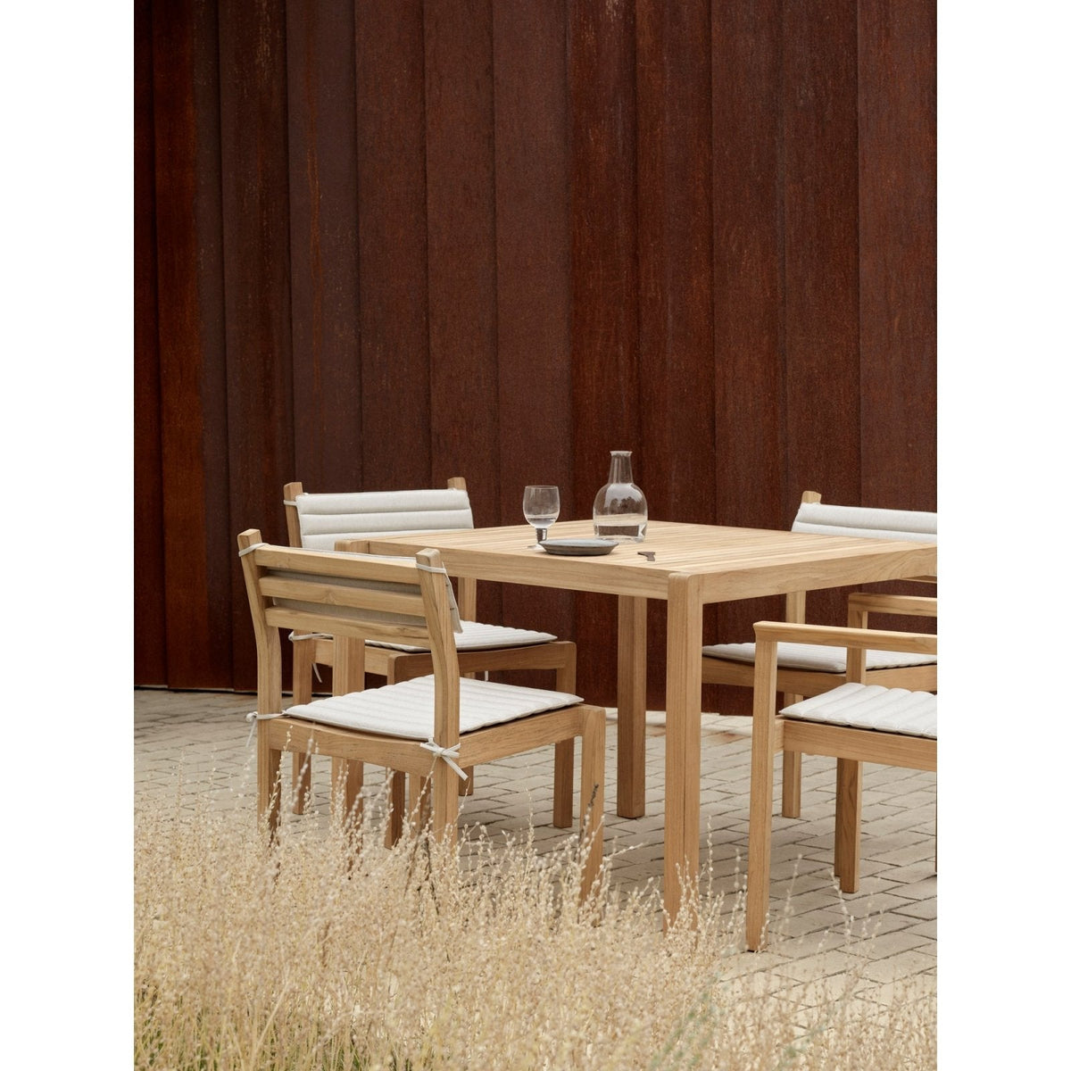 Carl Hansen - AH902 Dining Table, square - untreated teak - Skandium London