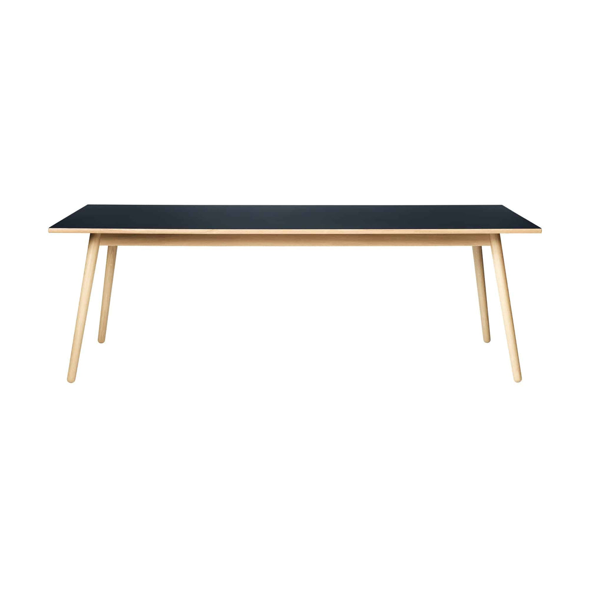 C35C Dining table | FDB | Skandium London