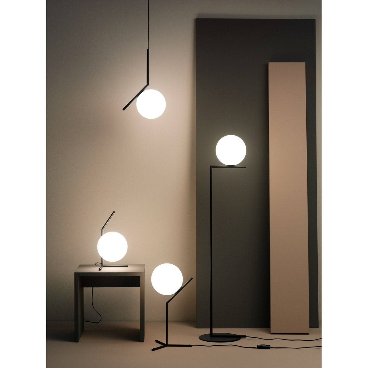 Flos - IC T1 nero low table lamp - Skandium London