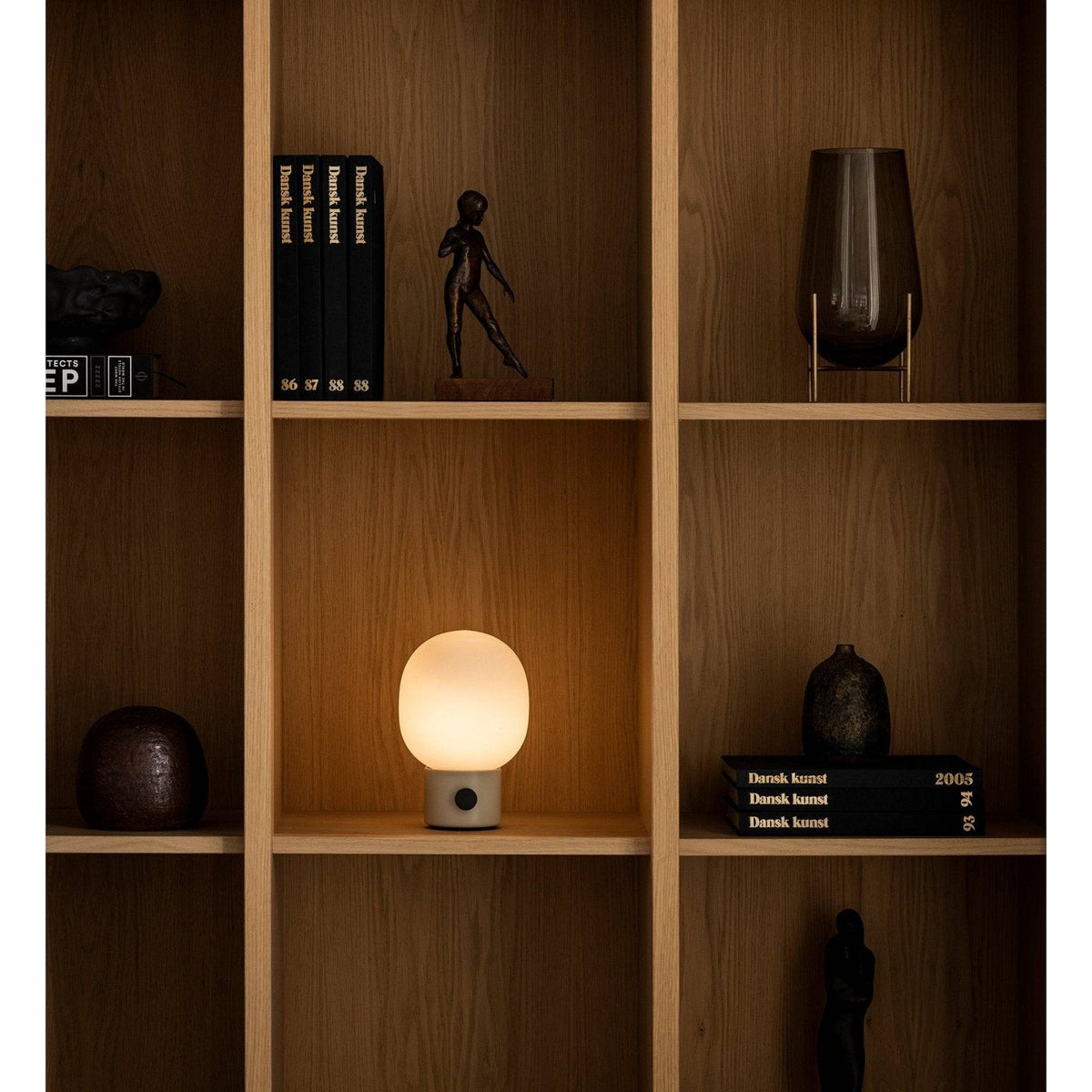 Audo - JWDA table lamp, portable - Skandium London