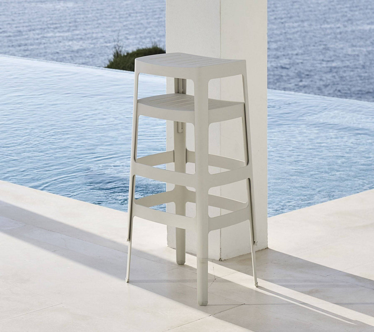 Cut Bar Chair | High | Stackable | Cane-line | Skandium London