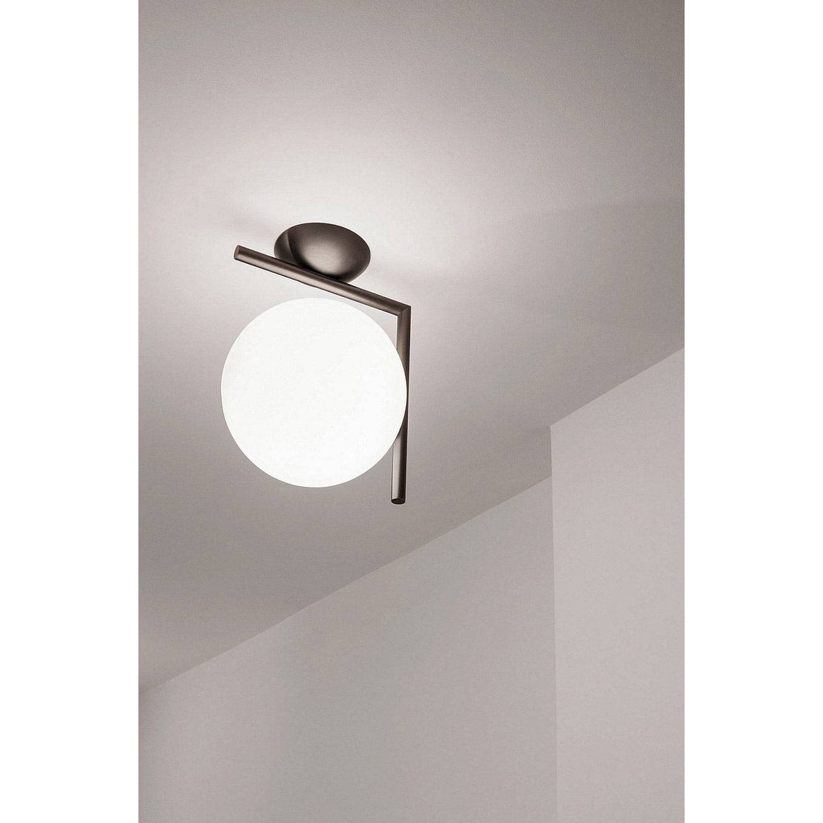 IC C/W2 wall/ceiling lamp | Flos | Skandium London