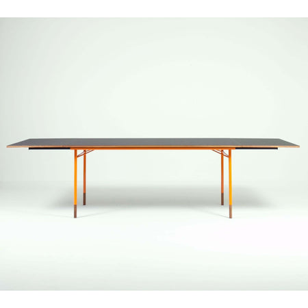 Nyhavn Dining Table With 2 Leaves | House of Finn Juhl | Skandium London