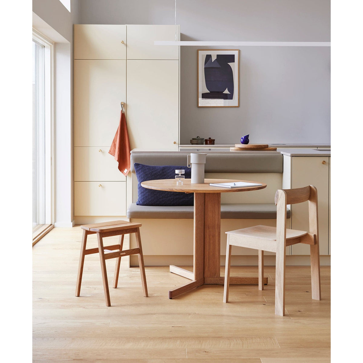 Form & Refine - Trefoil Round Table Ø75 - Skandium London