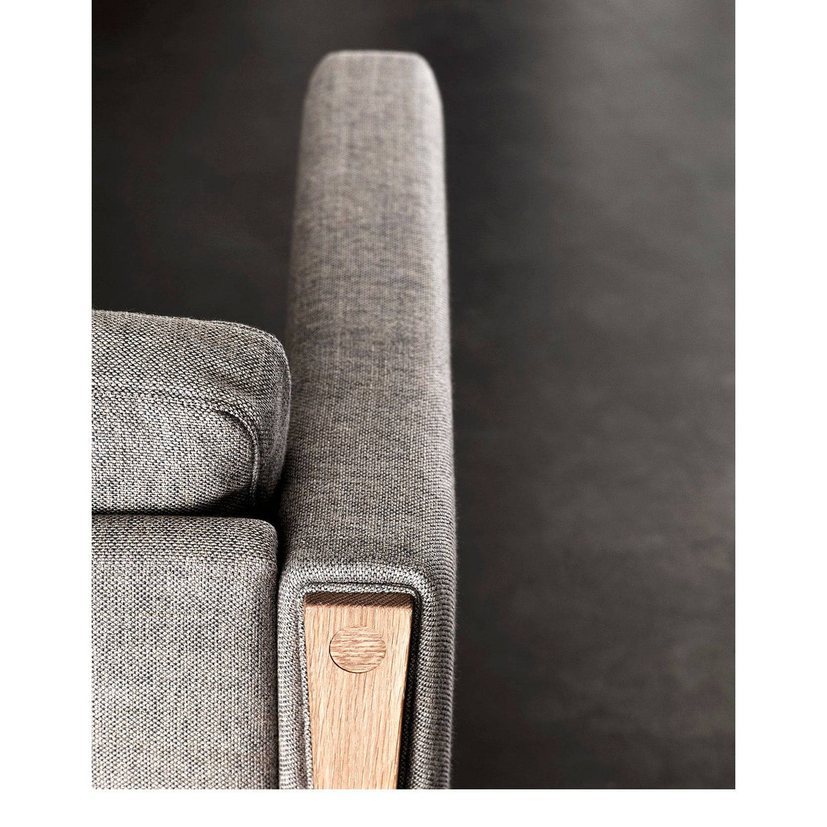 Carl Hansen - CH162 sofa - Skandium London
