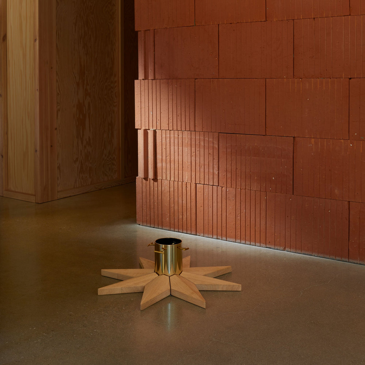 Stella Christmas Tree base | Skagerak | shop at Skandium London