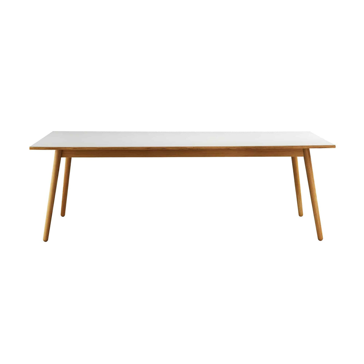 C35C Dining table | FDB | Skandium London